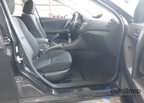 2011 Mazda Mazda3 I Sport z USA, uszkodzony, nr VIN JM1BL1UG4B1409824